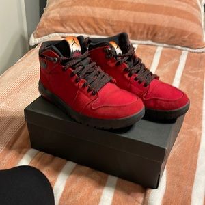 Air Jordan 1 Trek 'Gym Red'
